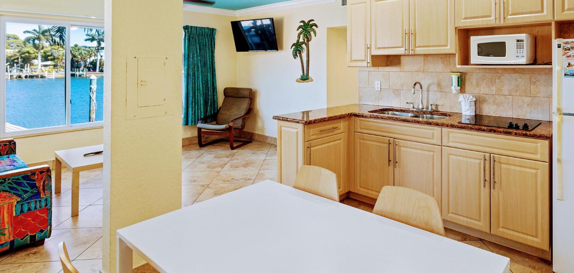 Bay Palms Waterfront Resort - Hotel And Marina St. Pete Beach Rum bild