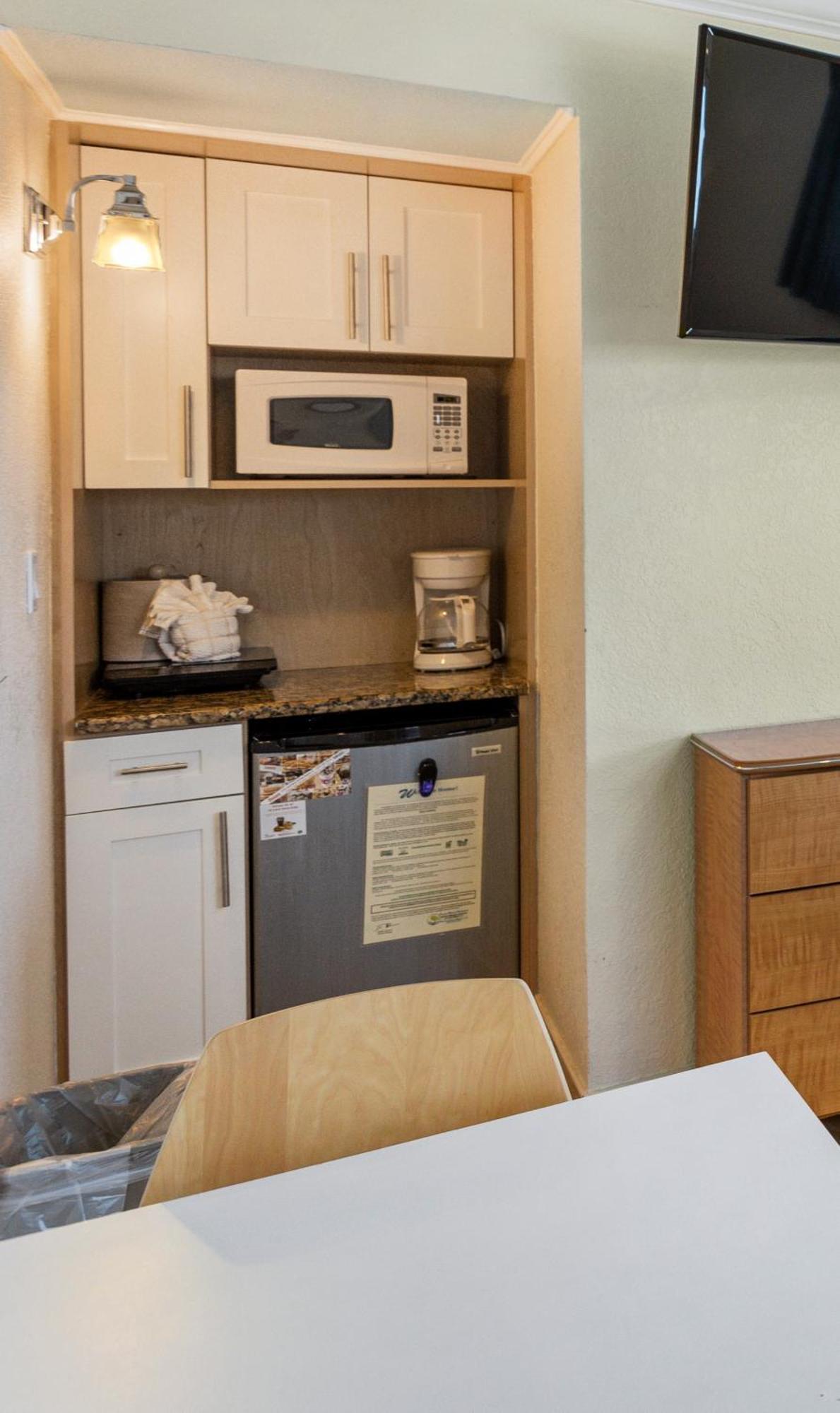 Bay Palms Waterfront Resort - Hotel And Marina St. Pete Beach Rum bild